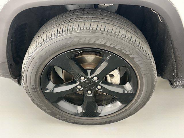 used 2023 Jeep Grand Cherokee car, priced at $26,497