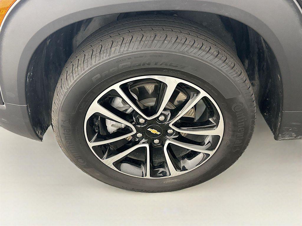 used 2025 Chevrolet TrailBlazer car, priced at $22,997