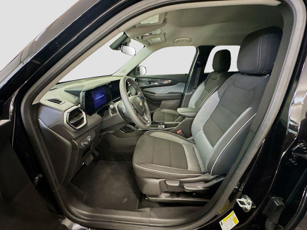 used 2025 Chevrolet TrailBlazer car, priced at $22,997