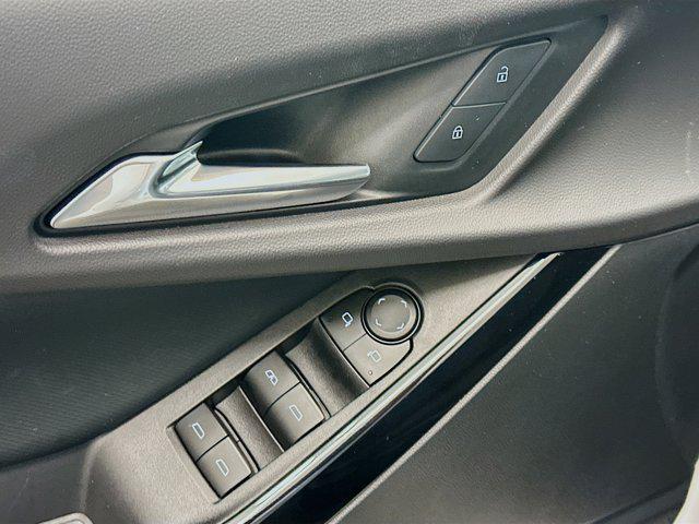 used 2025 Chevrolet Equinox car, priced at $26,237