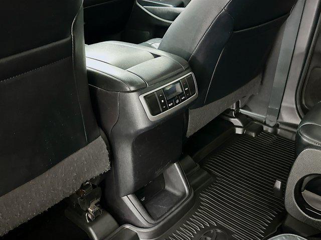 2018 Blizzard Pearl Toyota Highlander