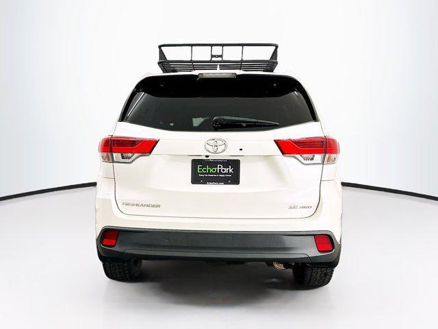2018 Blizzard Pearl Toyota Highlander