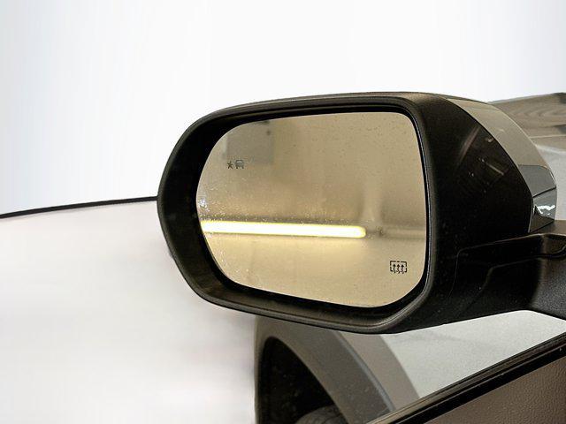 used 2025 Chevrolet Equinox car, priced at $25,996