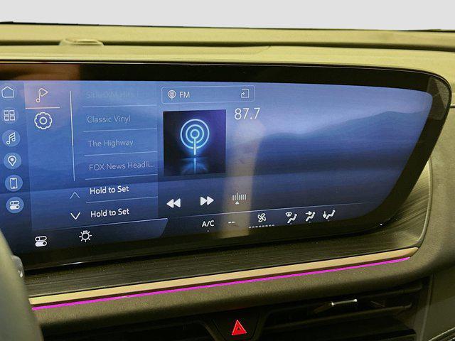 used 2025 Buick Envision car, priced at $28,396