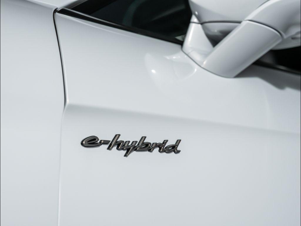 new 2026 Porsche Panamera car, priced at $223,590