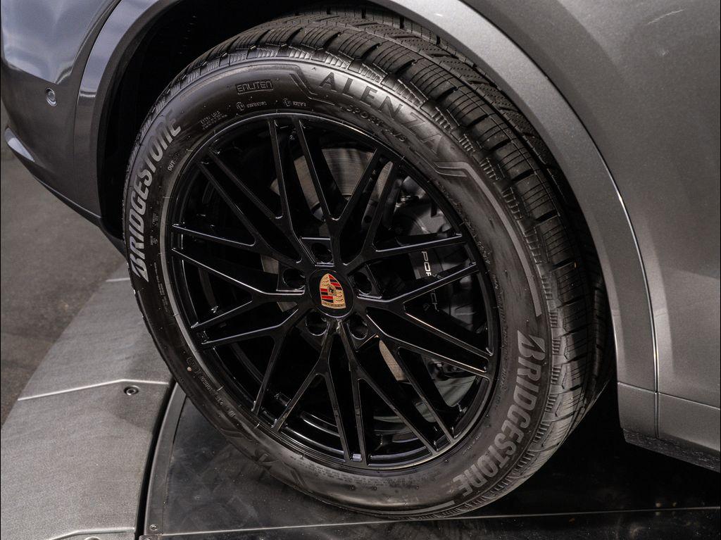 new 2026 Porsche Cayenne car, priced at $118,510