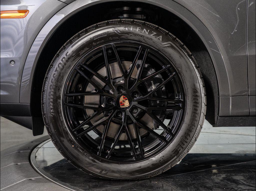new 2026 Porsche Cayenne car, priced at $118,510