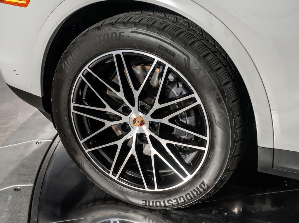 used 2025 Porsche Cayenne car, priced at $98,995