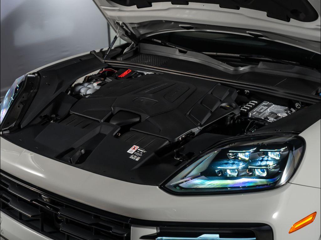 used 2025 Porsche Cayenne car, priced at $98,995