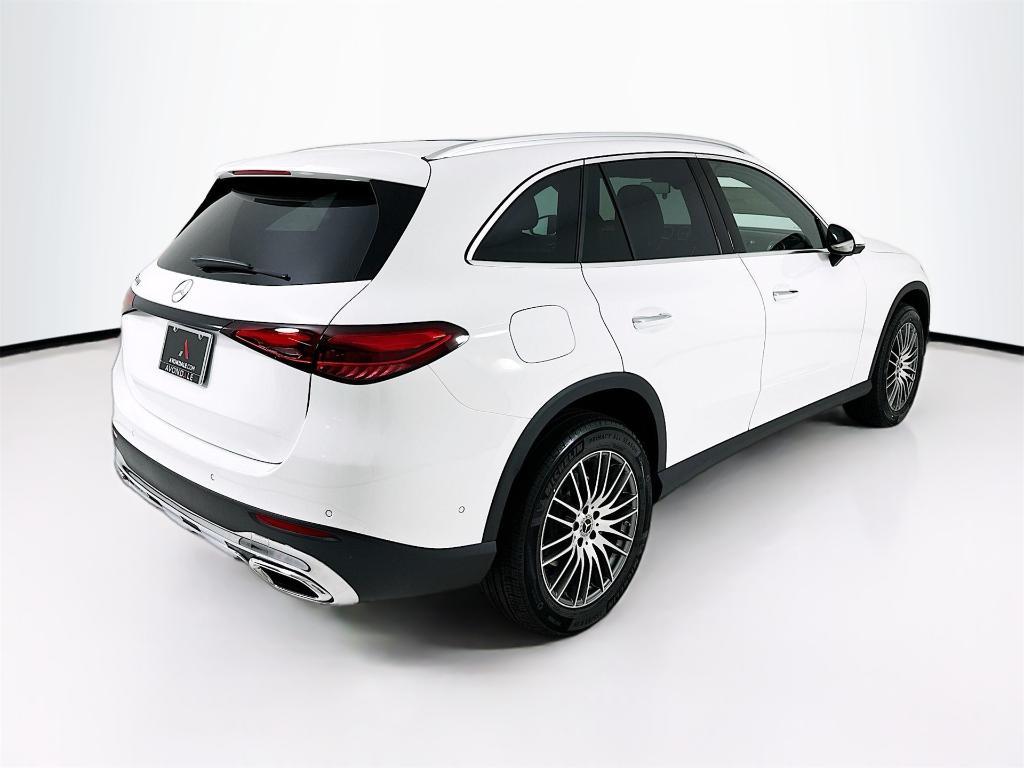 new 2026 Mercedes-Benz GLC 300 car, priced at $55,590