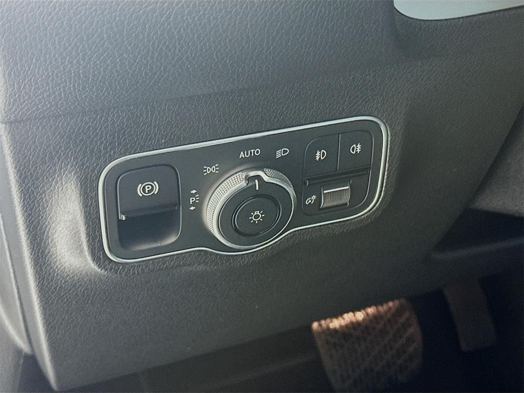 new 2026 Mercedes-Benz GLB 250 car, priced at $50,620