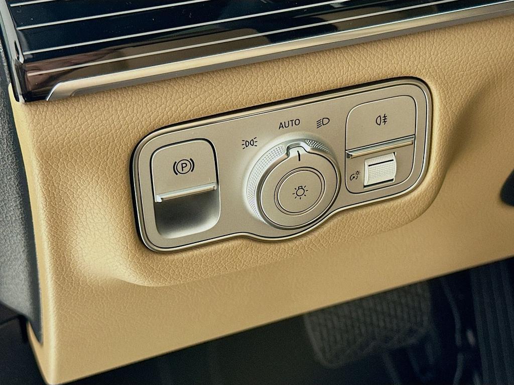 new 2026 Mercedes-Benz GLE 450 car, priced at $83,905