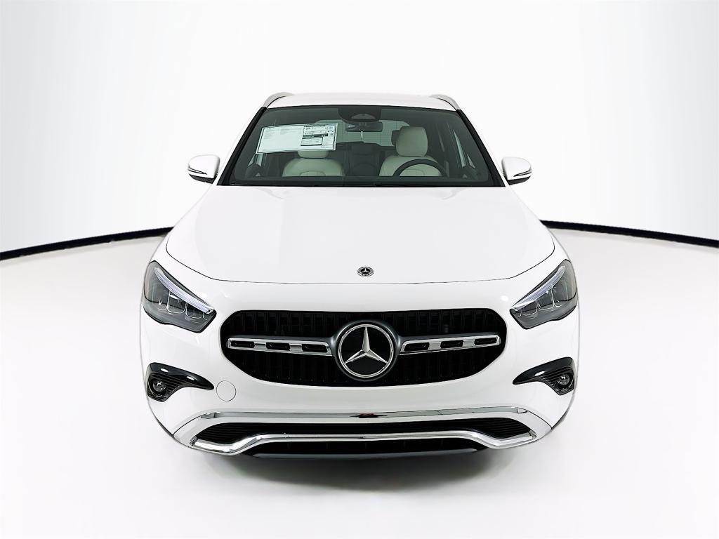 new 2026 Mercedes-Benz GLA 250 car, priced at $43,350