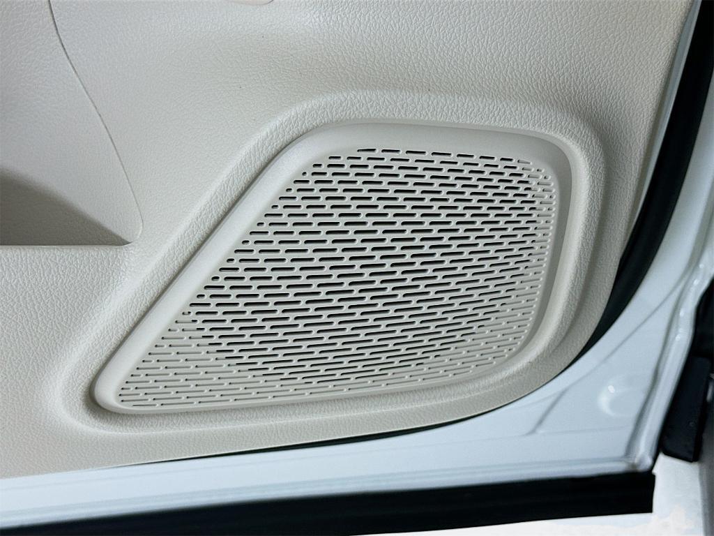 new 2026 Mercedes-Benz GLA 250 car, priced at $44,935