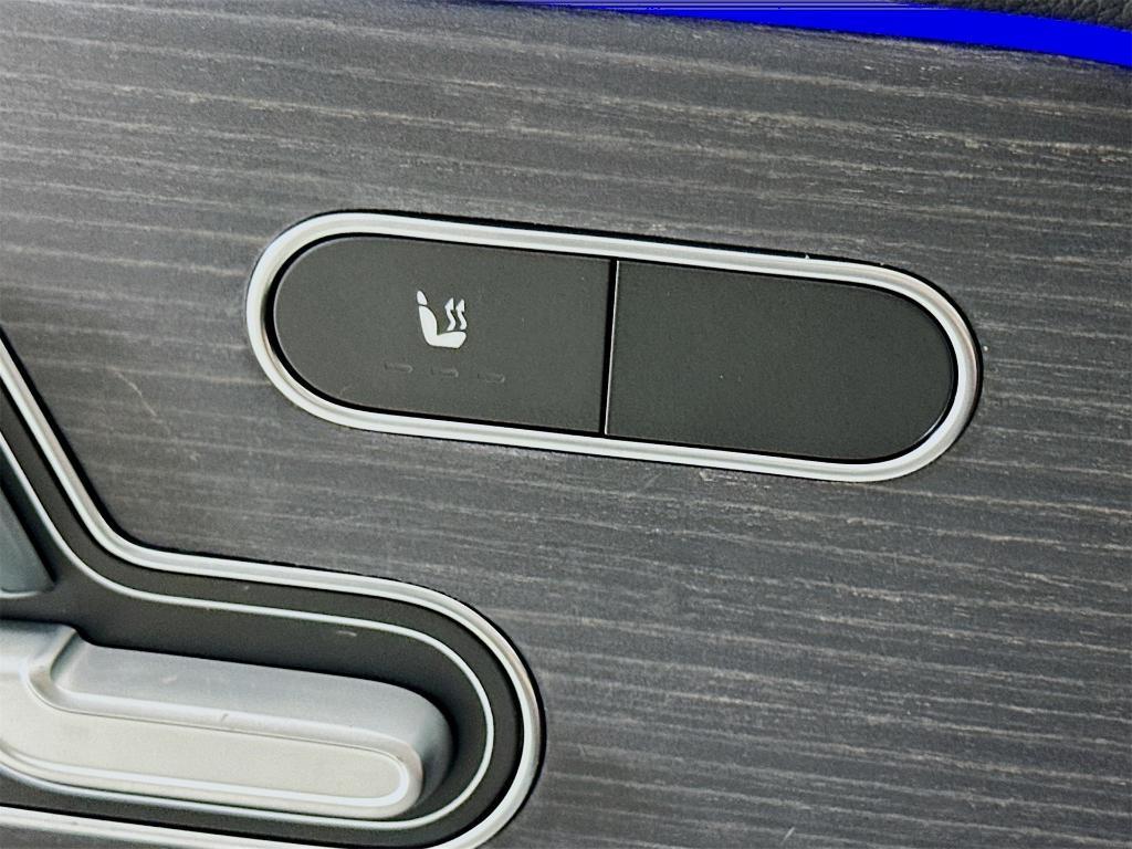 new 2026 Mercedes-Benz GLB 250 car, priced at $53,205