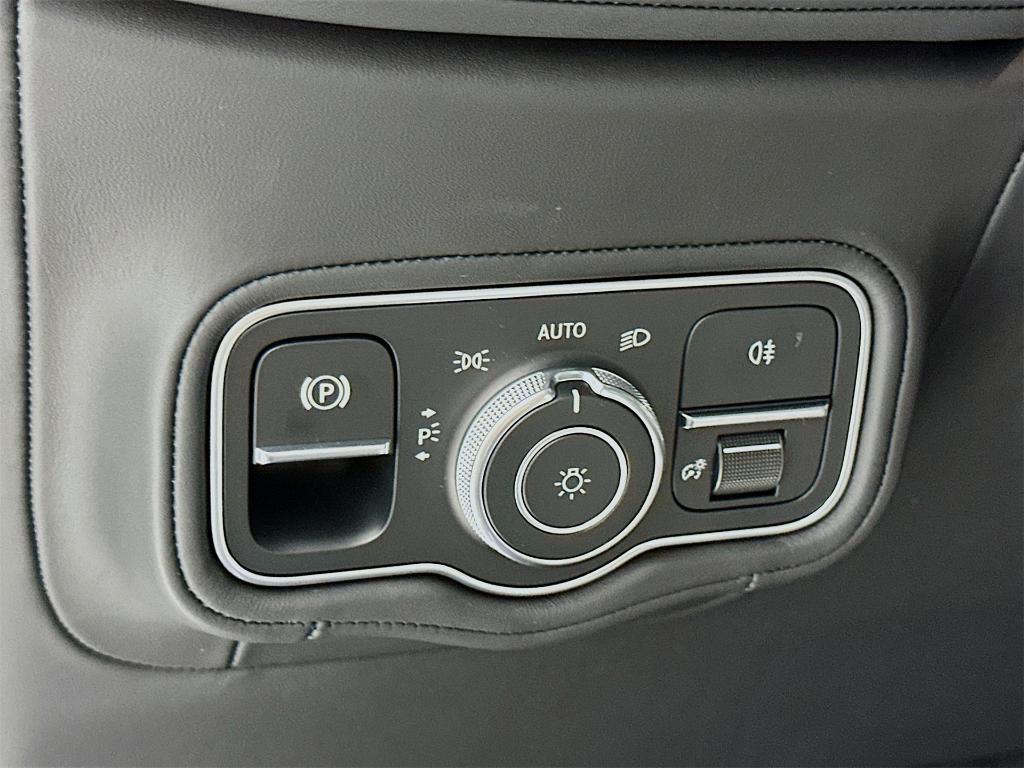 new 2026 Mercedes-Benz G-Class car, priced at $185,535