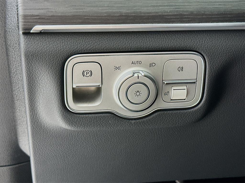 new 2026 Mercedes-Benz GLE 350 car, priced at $72,830