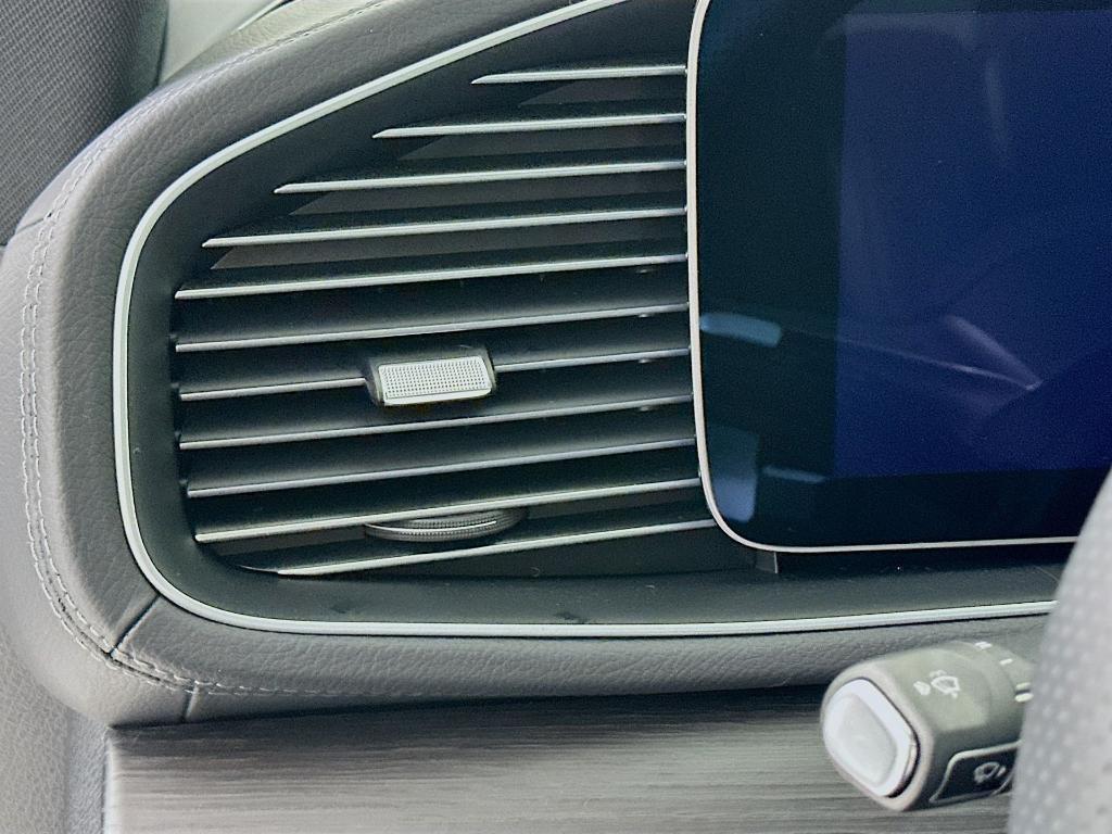 new 2026 Mercedes-Benz GLS 450 car, priced at $97,450