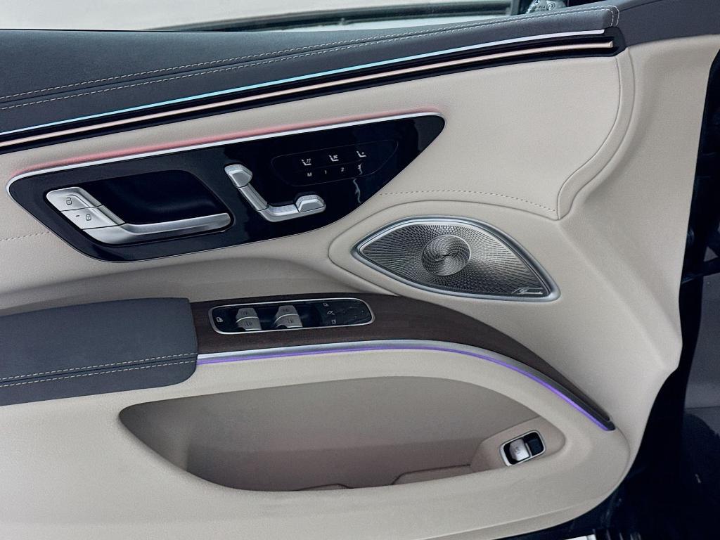 new 2026 Mercedes-Benz EQS 450 car, priced at $114,230