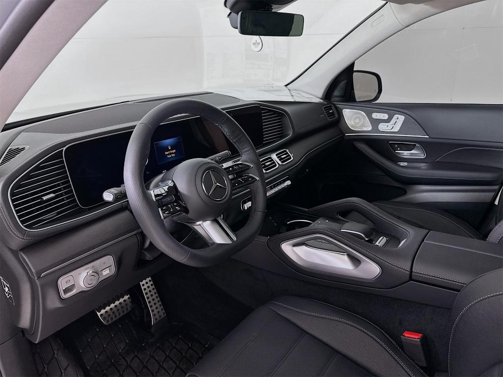 new 2026 Mercedes-Benz GLS 450 car, priced at $101,565