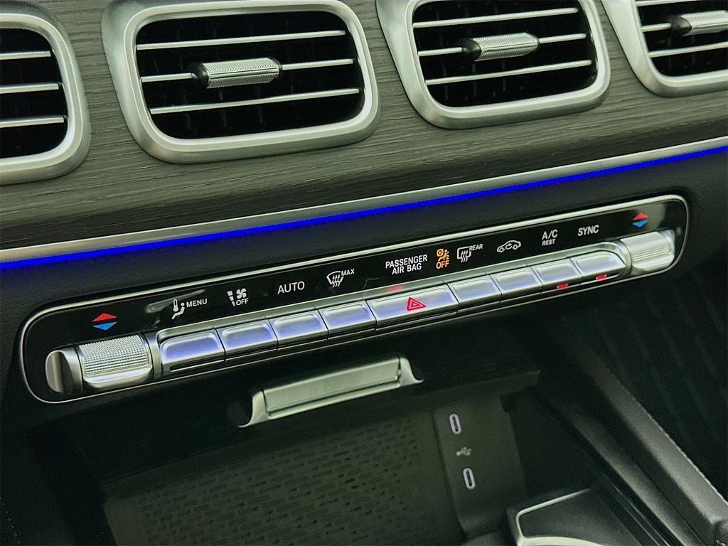 new 2026 Mercedes-Benz GLS 450 car, priced at $101,565