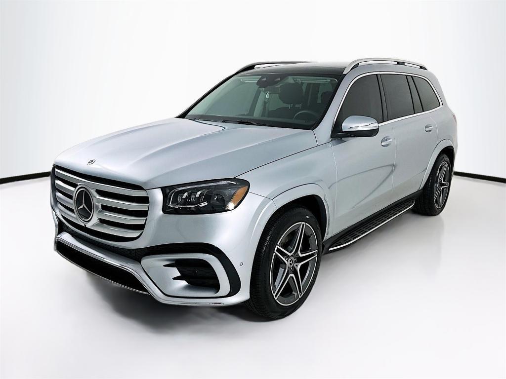 new 2026 Mercedes-Benz GLS 450 car, priced at $101,565