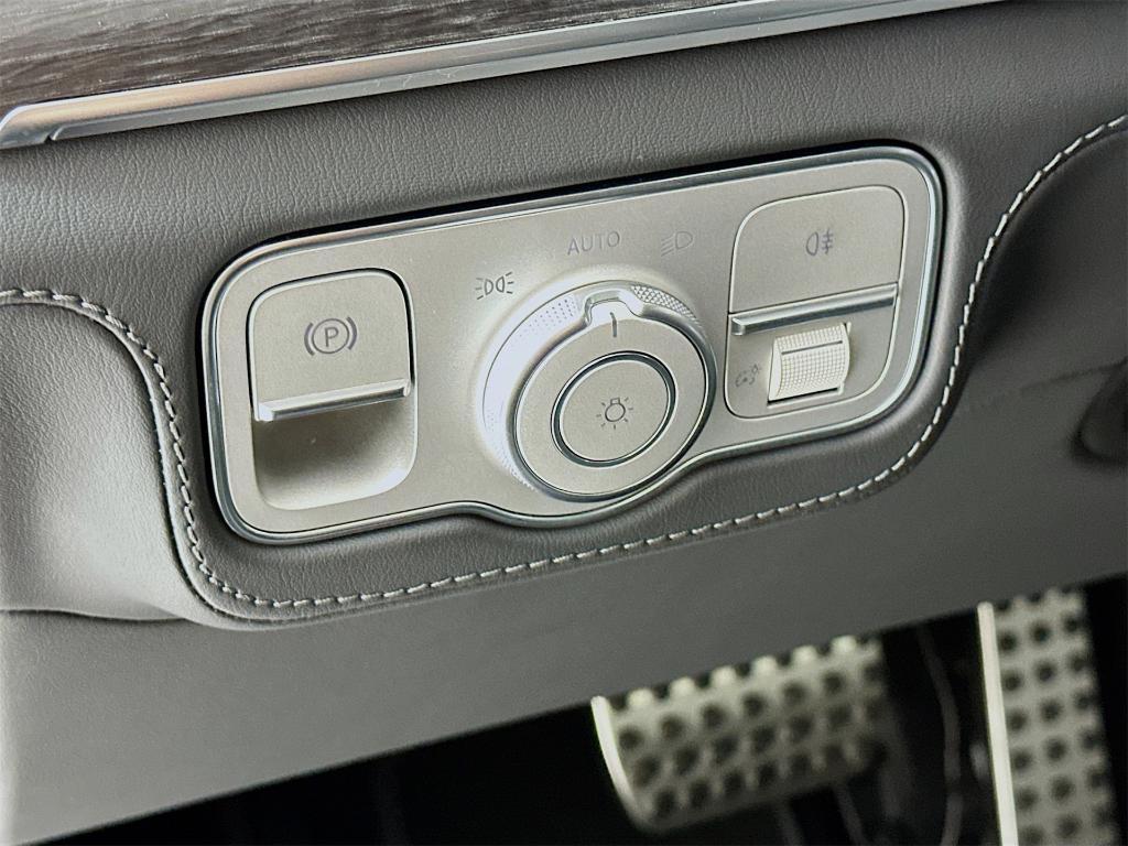 new 2026 Mercedes-Benz AMG GLE 53 car, priced at $105,640