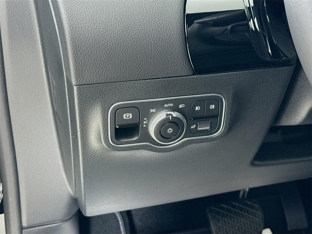 new 2026 Mercedes-Benz GLA 250 car, priced at $44,935