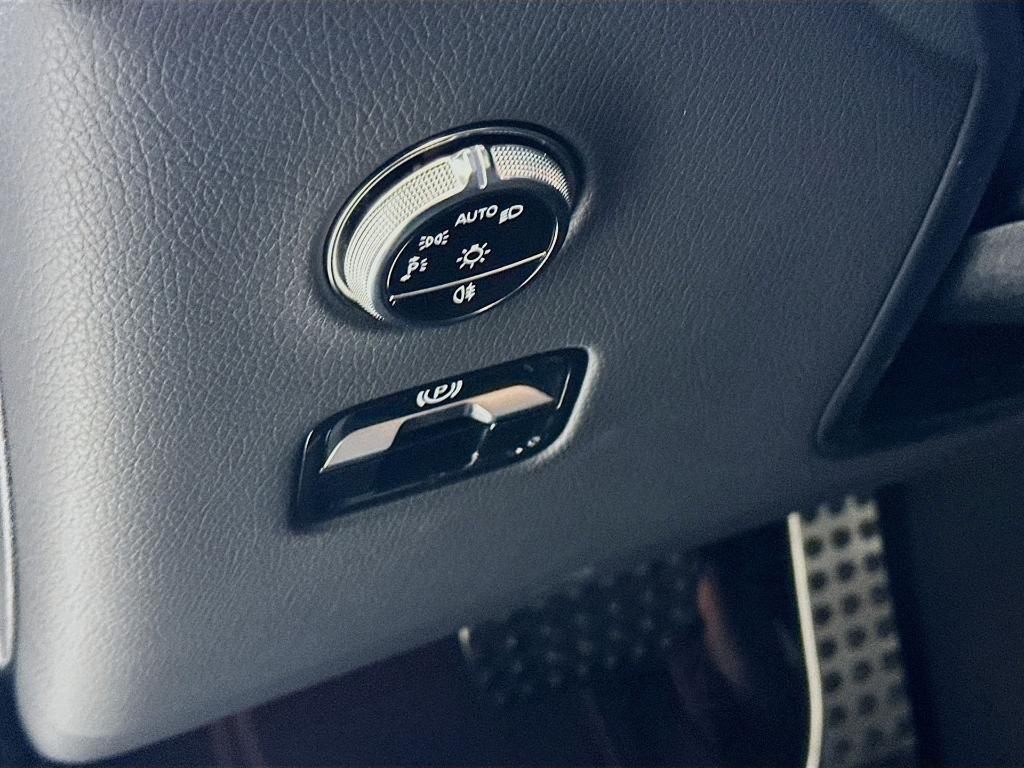 new 2026 Mercedes-Benz GLC 300 car, priced at $70,915