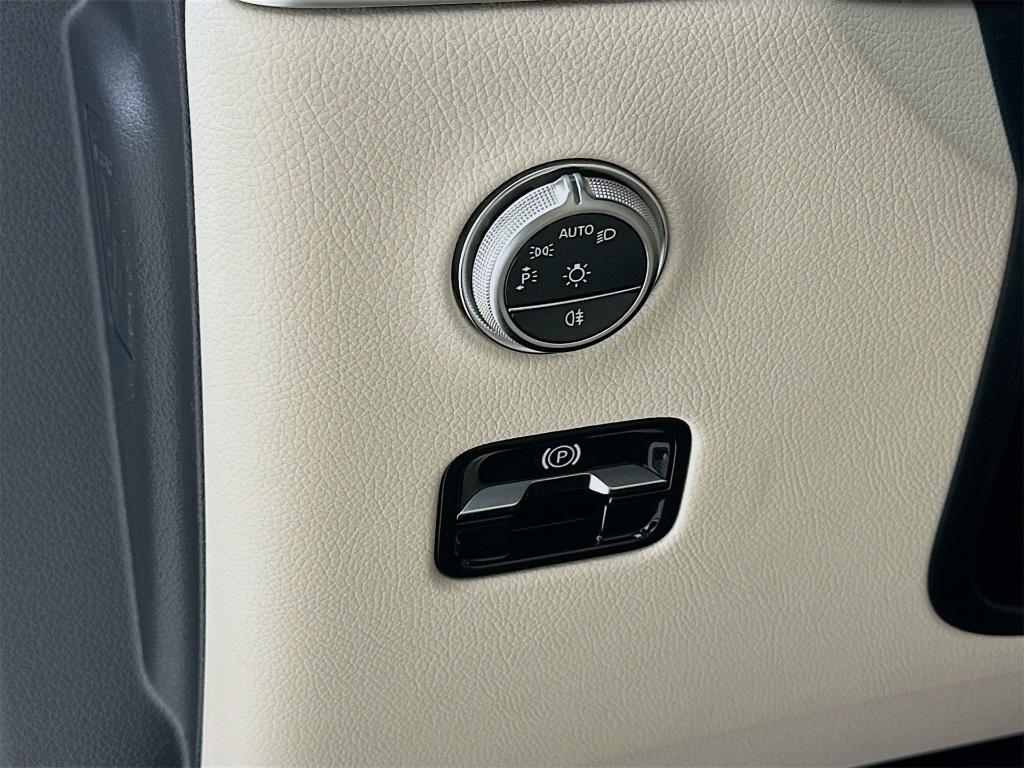 new 2026 Mercedes-Benz GLC 300 car, priced at $53,105