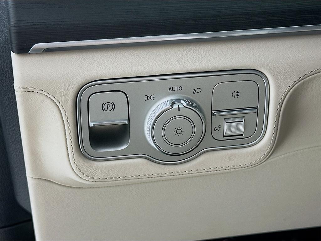 new 2026 Mercedes-Benz AMG GLS 63 car, priced at $162,805