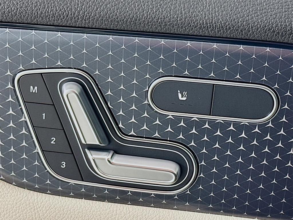 new 2026 Mercedes-Benz GLA 250 car, priced at $43,350