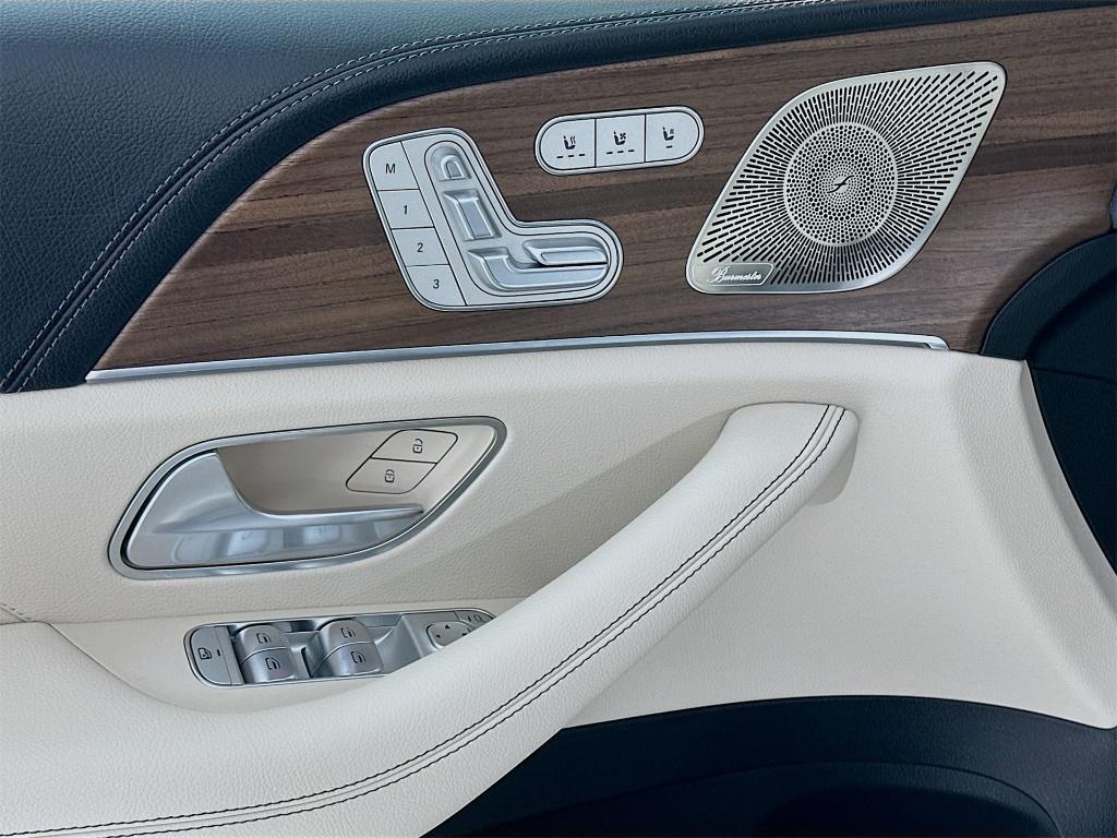 new 2026 Mercedes-Benz GLE 580 car, priced at $106,330