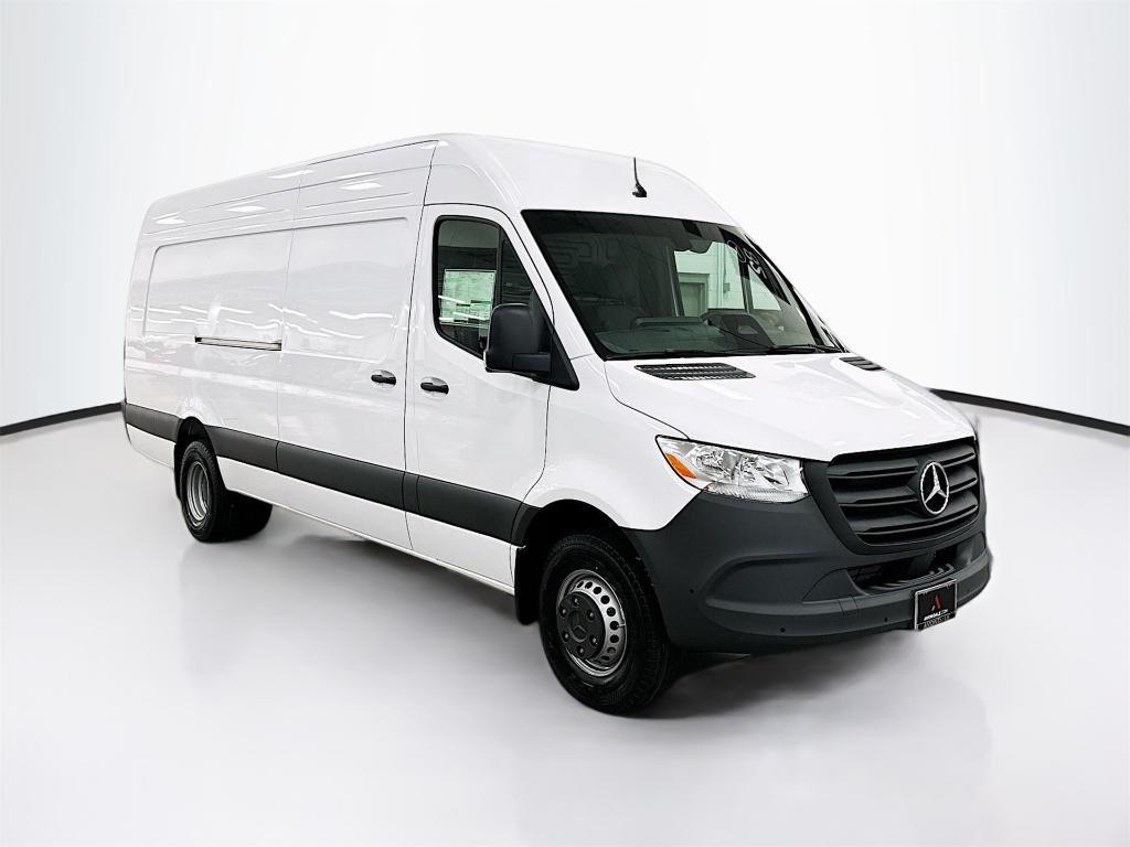 new 2025 Mercedes-Benz Sprinter 3500 car, priced at $75,018