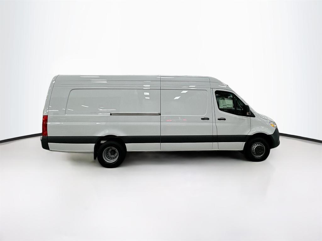new 2025 Mercedes-Benz Sprinter 3500 car, priced at $75,018