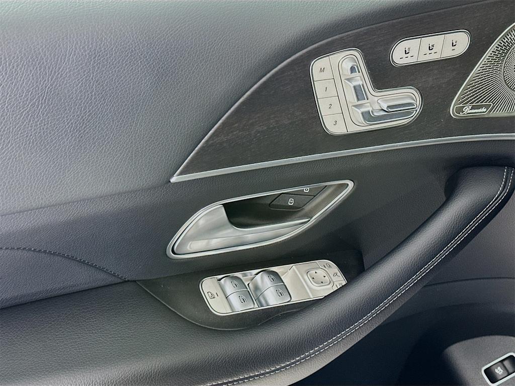 new 2026 Mercedes-Benz GLS 450 car, priced at $97,100