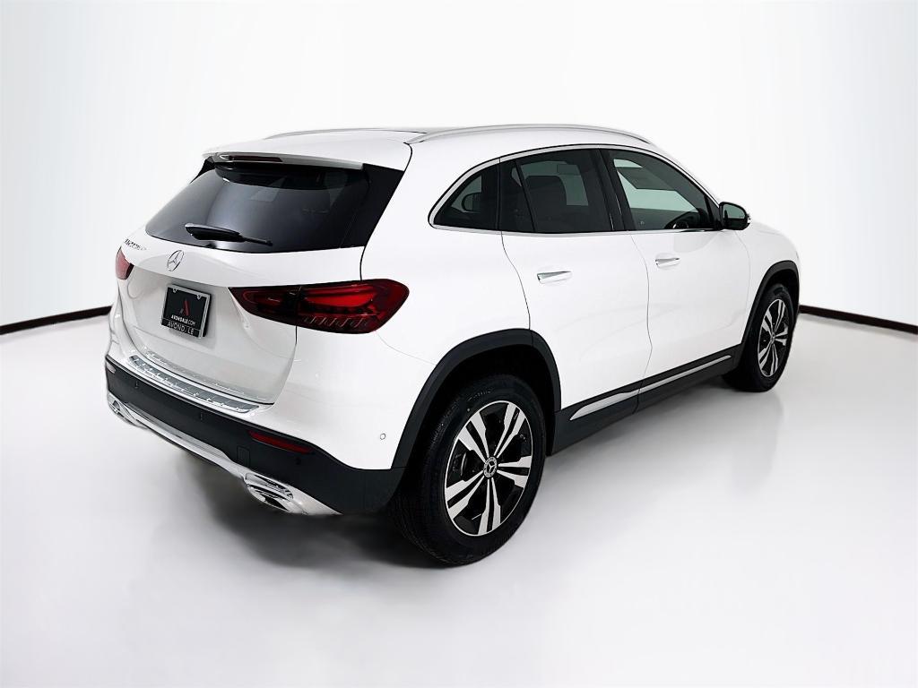 new 2026 Mercedes-Benz GLA 250 car, priced at $46,995