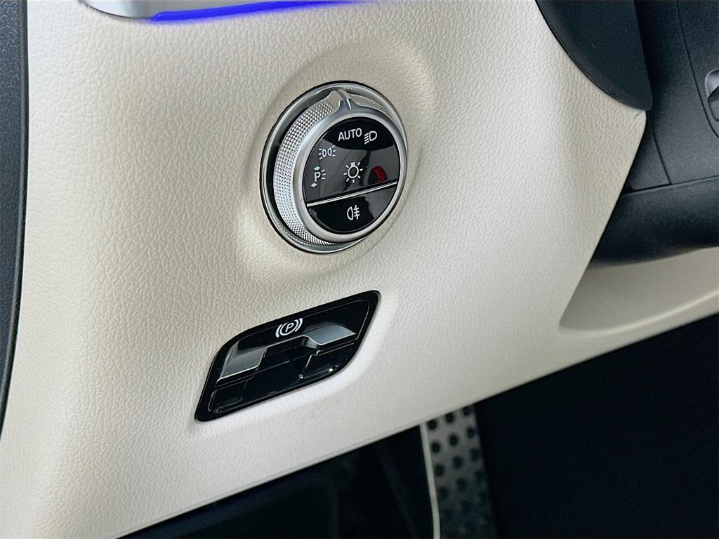 new 2026 Mercedes-Benz AMG CLE 53 car, priced at $93,040