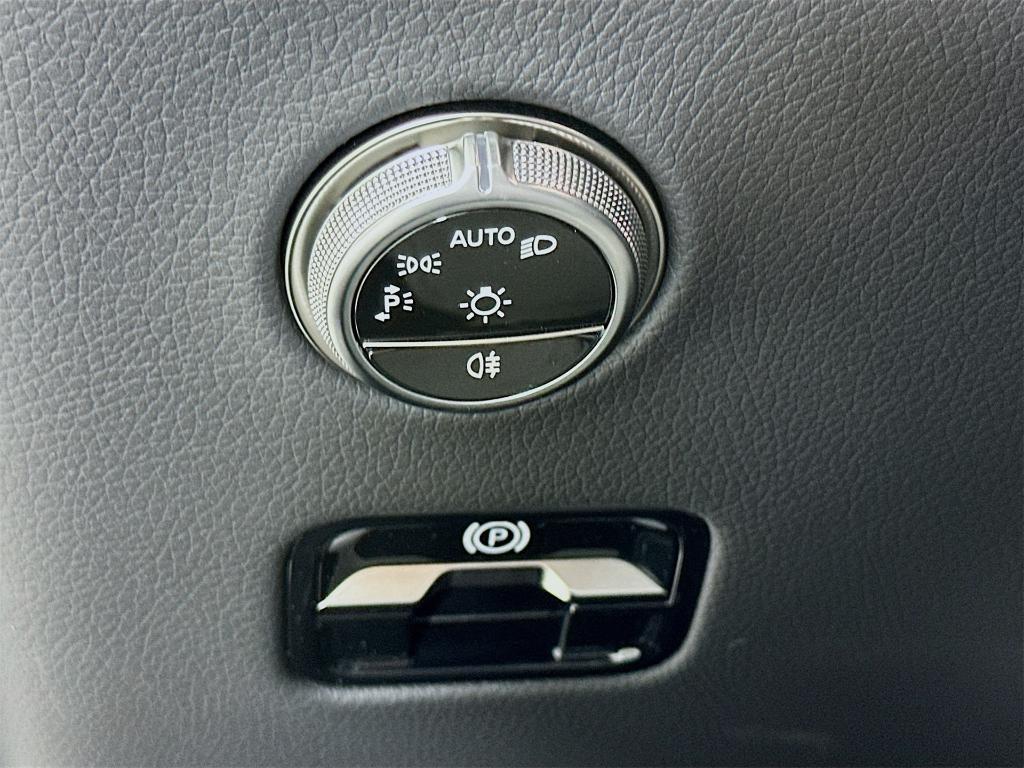 new 2026 Mercedes-Benz GLC 300 car, priced at $67,840