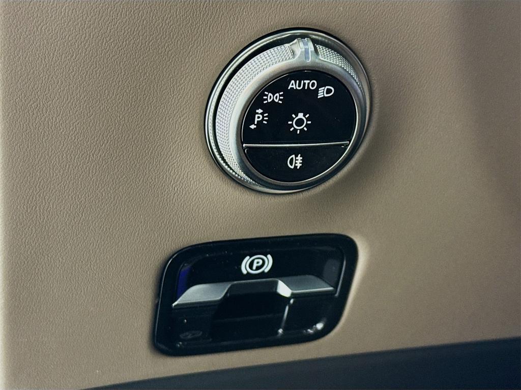 new 2026 Mercedes-Benz AMG SL 63 car, priced at $211,930