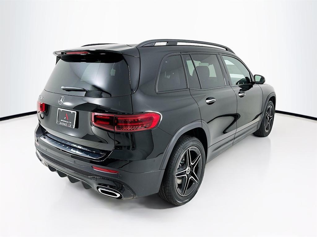 new 2026 Mercedes-Benz GLB 250 car, priced at $57,040