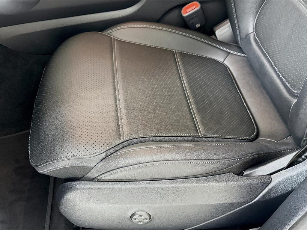 new 2026 Mercedes-Benz GLC 300 car, priced at $53,025