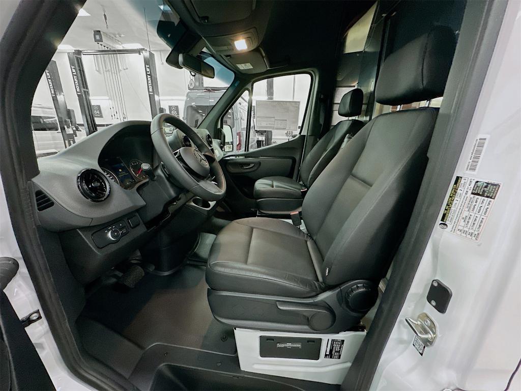 new 2025 Mercedes-Benz Sprinter 2500 car, priced at $67,467