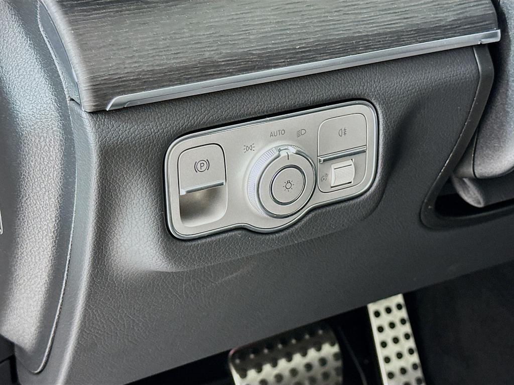 new 2026 Mercedes-Benz GLS 450 car, priced at $99,150