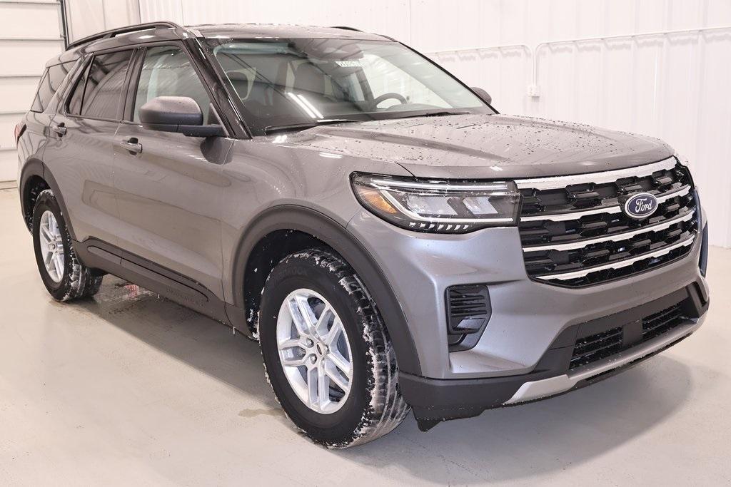 new 2026 Ford Explorer car, priced at $39,340