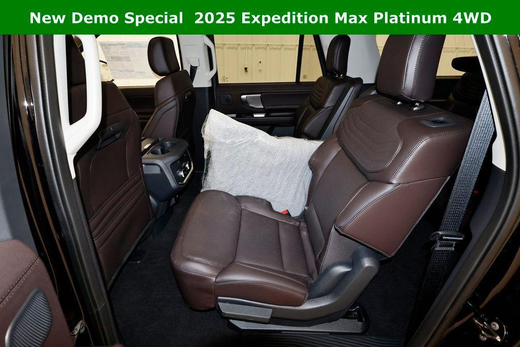 new 2025 Ford Expedition Max car, priced at $87,711
