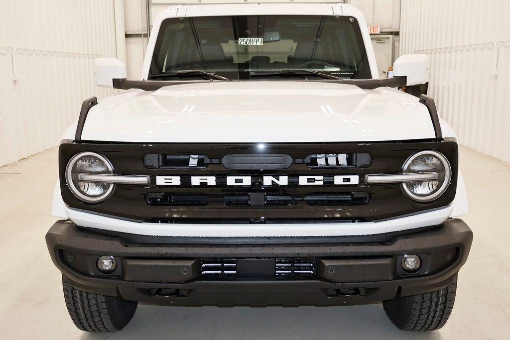 new 2025 Ford Bronco car, priced at $54,036