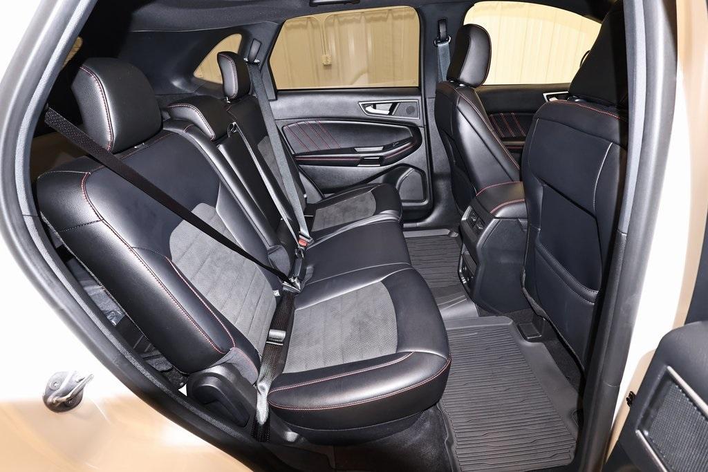 used 2023 Ford Edge car, priced at $29,000
