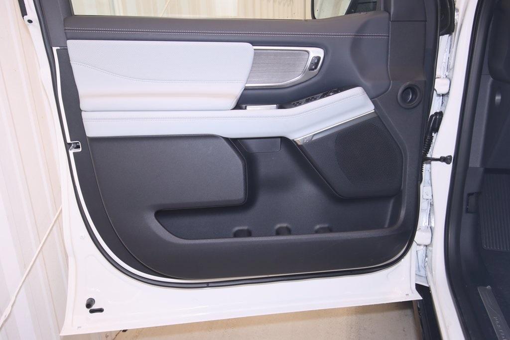 new 2025 Ford Expedition Max car, priced at $91,170