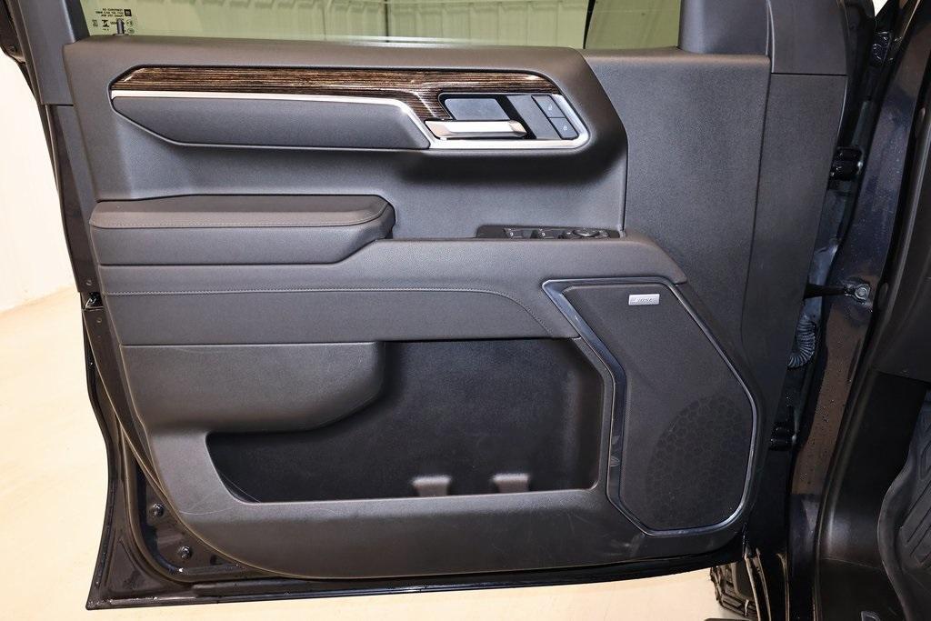 used 2025 GMC Sierra 1500 car, priced at $52,500